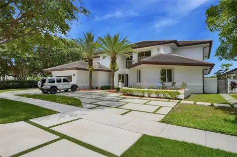 14332 Ardoch Place Miami Lakes FL 33016