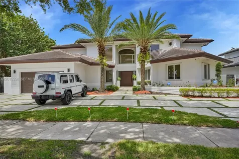14332 Ardoch Place Miami Lakes FL 33016