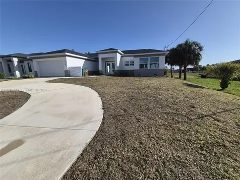 3820 Ember Parkway Cape Coral FL 33993