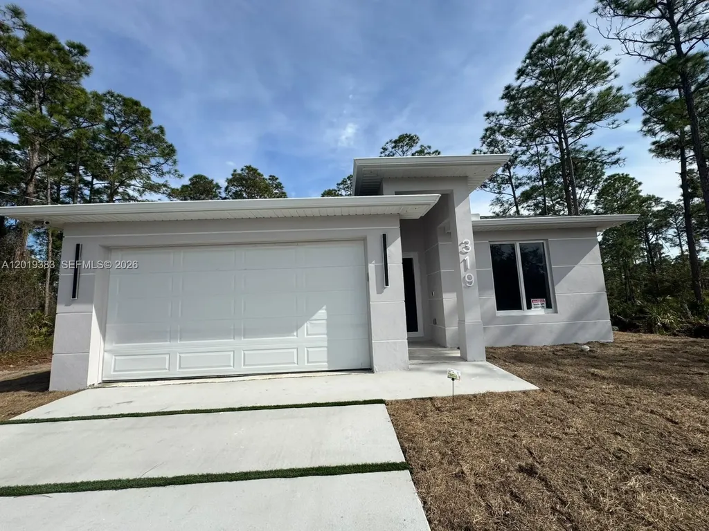 319 Lorena Avenue S Lehigh Acres FL 33974