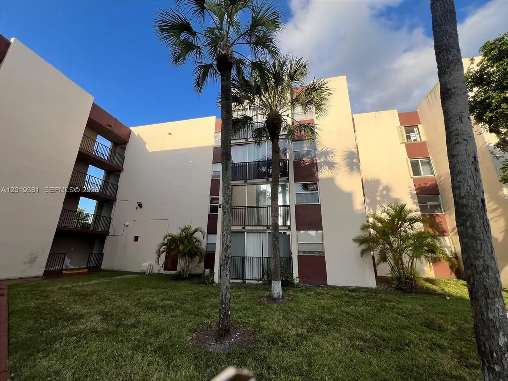 9431 SW 4th Street Miami FL 33174