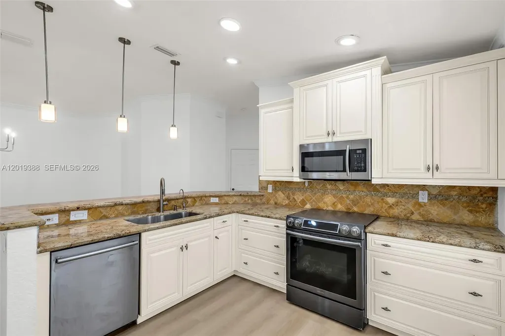 Coral Springs FL 33076
