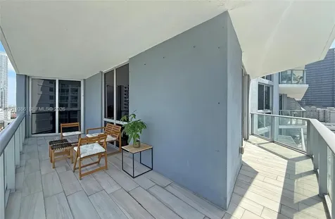 1010 SW 2nd Avenue Miami FL 33130