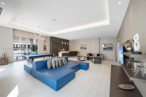 1010 SW 2nd Avenue Miami FL 33130