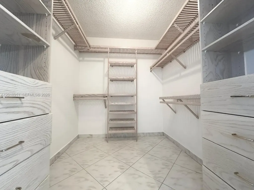 3800 S Ocean Drive Hollywood FL 33019