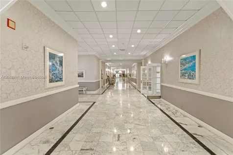 3800 S Ocean Drive Hollywood FL 33019