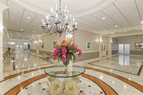 3800 S Ocean Drive Hollywood FL 33019
