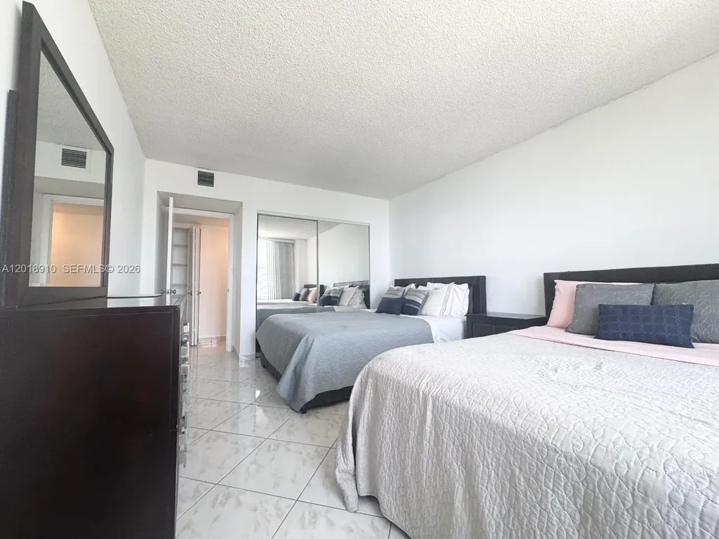 3800 S Ocean Drive Hollywood FL 33019