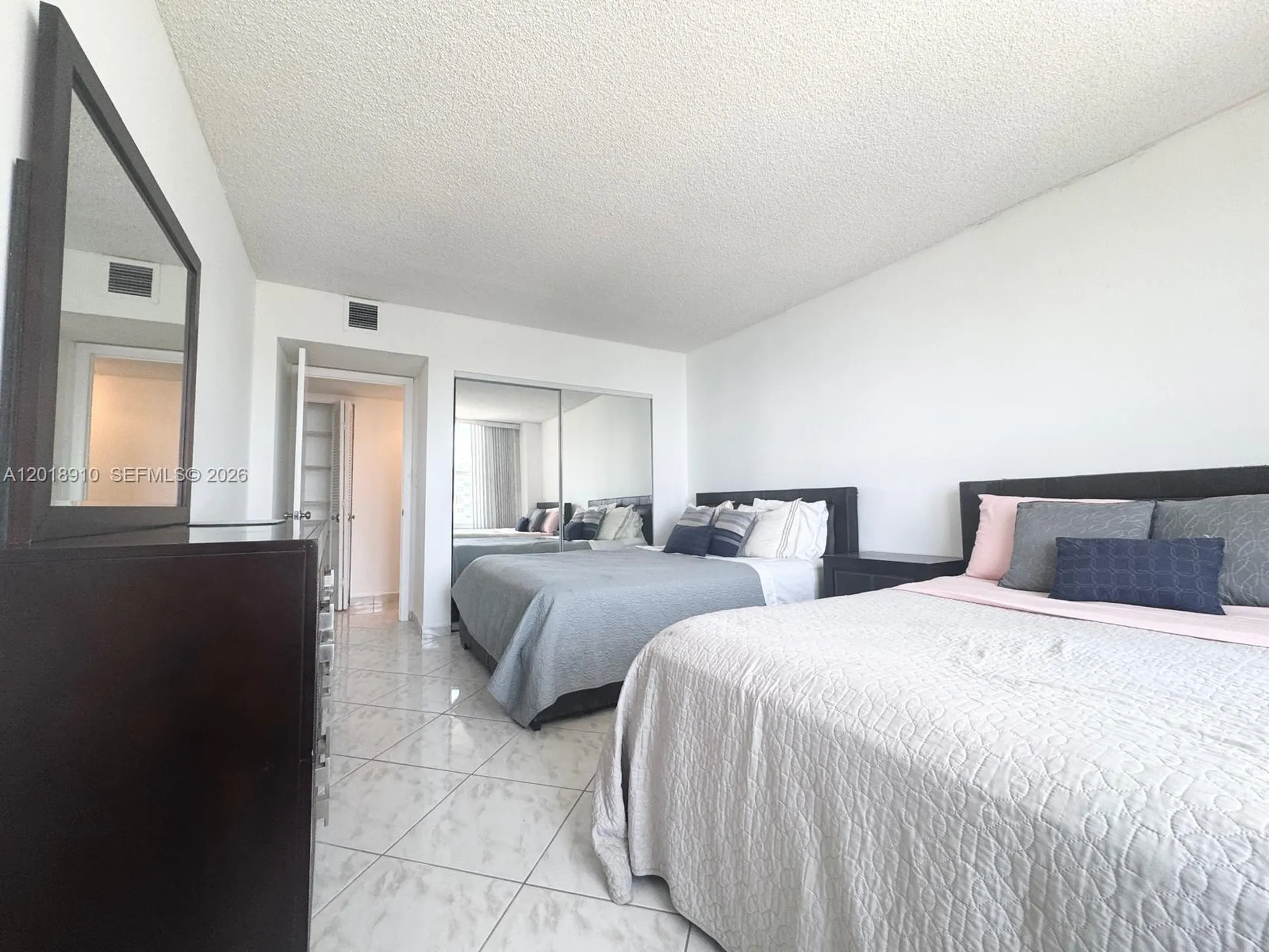 3800 S Ocean Drive Hollywood FL 33019
