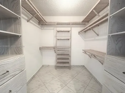 3800 S Ocean Drive Hollywood FL 33019