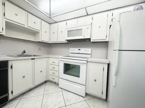 3800 S Ocean Drive Hollywood FL 33019
