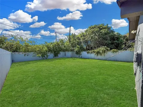 2620 NW 18th Terrace Oakland Park FL 33311