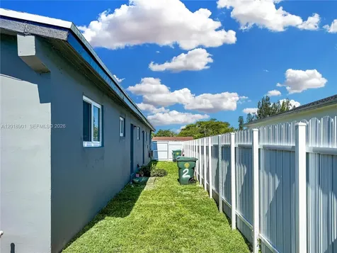 2620 NW 18th Terrace Oakland Park FL 33311