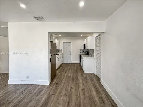 2620 NW 18th Terrace Oakland Park FL 33311