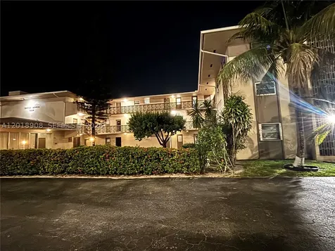 1480 E Sample Road Pompano Beach FL 33064