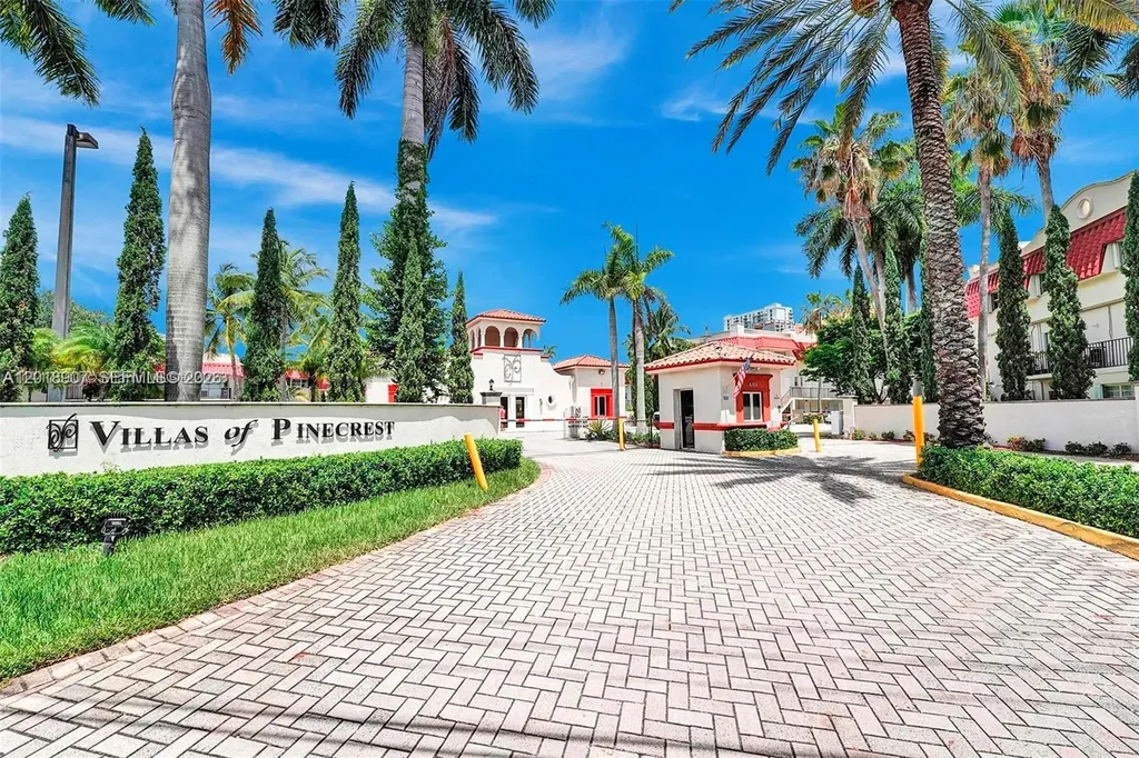 8600 SW 67th Avenue Pinecrest FL 33156