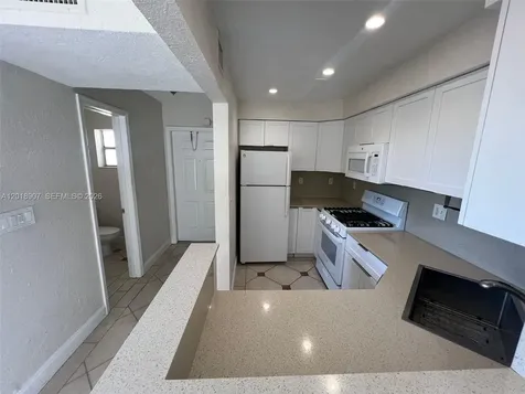 8600 SW 67th Avenue Pinecrest FL 33156