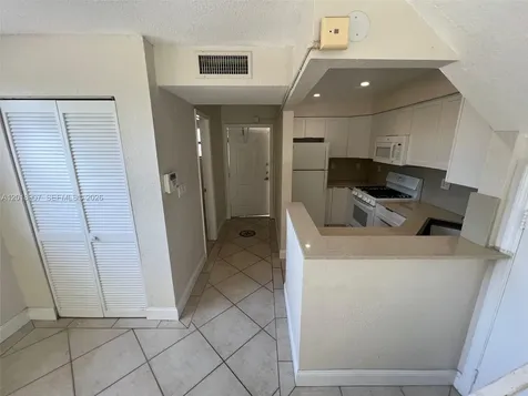 8600 SW 67th Avenue Pinecrest FL 33156