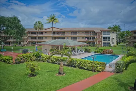 5300 Washington Street Hollywood FL 33021