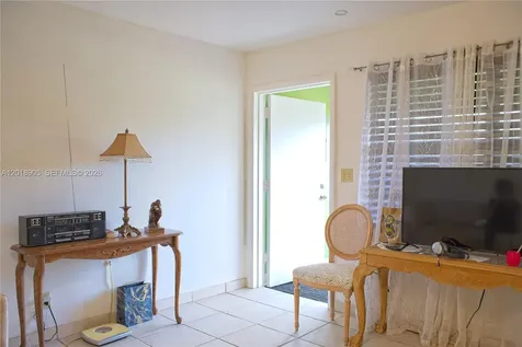 5300 Washington Street Hollywood FL 33021
