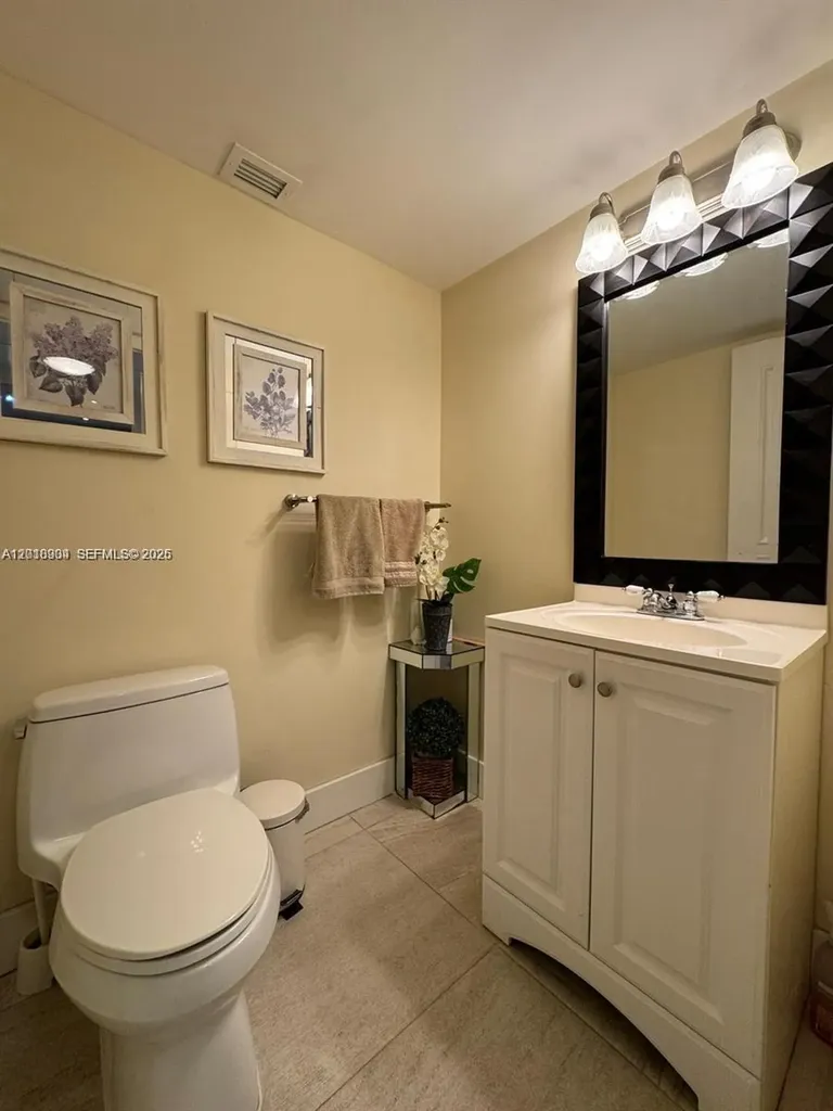 3800 S Ocean Drive Hollywood FL 33019