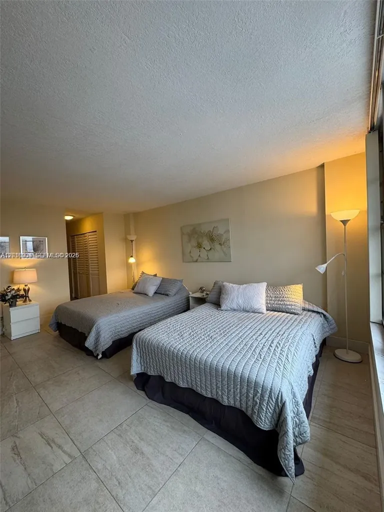 3800 S Ocean Drive Hollywood FL 33019