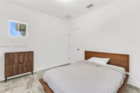 582 Parsons Way Deerfield Beach FL 33442