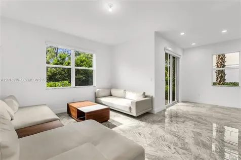 582 Parsons Way Deerfield Beach FL 33442