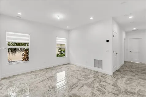 582 Parsons Way Deerfield Beach FL 33442