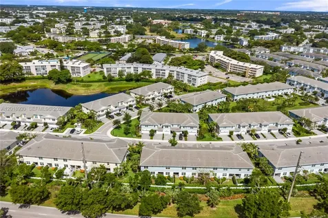 582 Parsons Way Deerfield Beach FL 33442