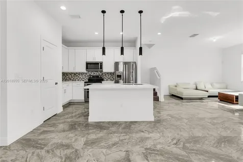 582 Parsons Way Deerfield Beach FL 33442