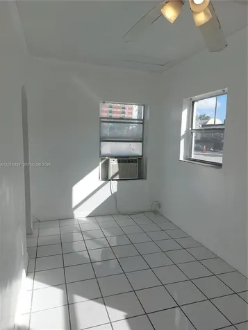 1908 N Ocean Drive Hollywood FL 33019