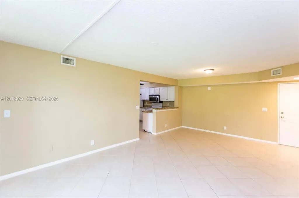 5721 Riverside Drive Coral Springs FL 33067