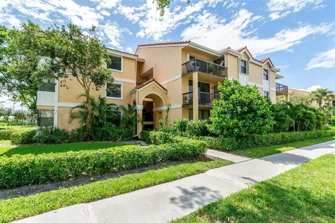 5721 Riverside Drive Coral Springs FL 33067