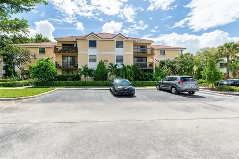 5721 Riverside Drive Coral Springs FL 33067