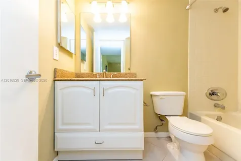 5721 Riverside Drive Coral Springs FL 33067