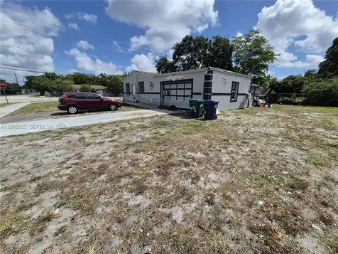290 NW 191st Street Miami Gardens FL 33169