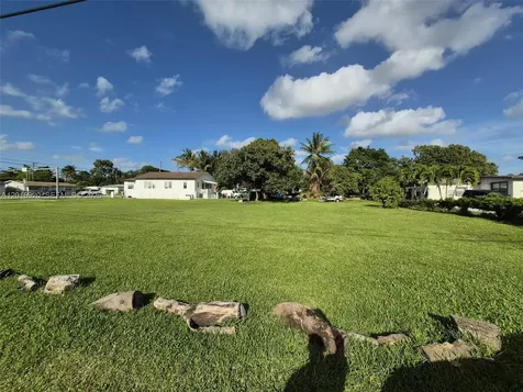 1880 NW 111th Street Miami FL 33167