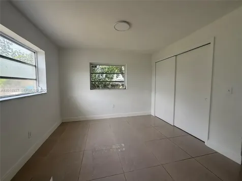 435 NW 44th Avenue Miami FL 33126