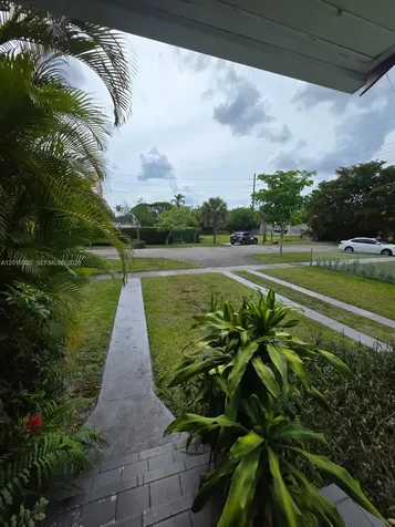 1611 Coral Gate Drive Miami FL 33145