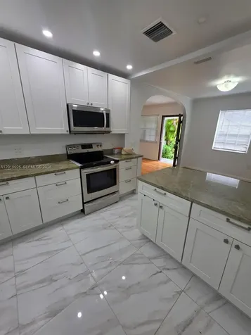 1611 Coral Gate Drive Miami FL 33145
