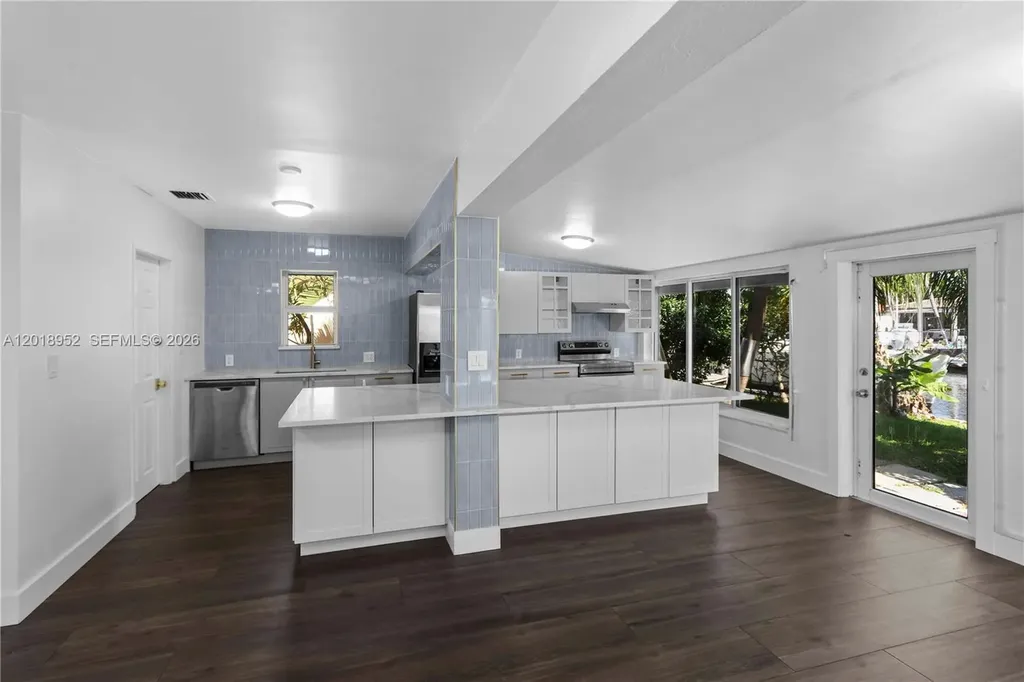 917 Mandarin Isle Fort Lauderdale FL 33315
