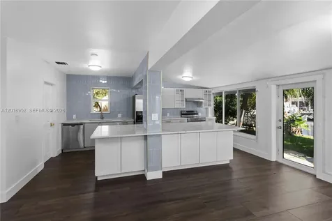 917 Mandarin Isle Fort Lauderdale FL 33315