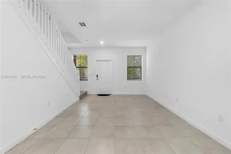 1541 SW 28th Street Fort Lauderdale FL 33315
