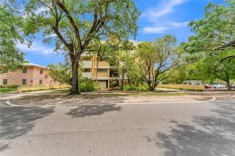 525 Coral Way Coral Gables FL 33134