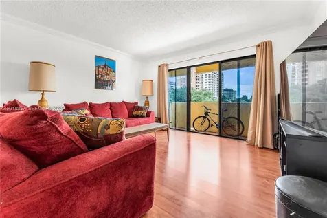 525 Coral Way Coral Gables FL 33134