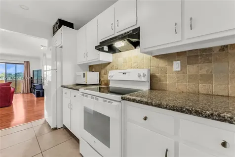525 Coral Way Coral Gables FL 33134