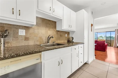 525 Coral Way Coral Gables FL 33134
