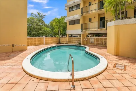 525 Coral Way Coral Gables FL 33134