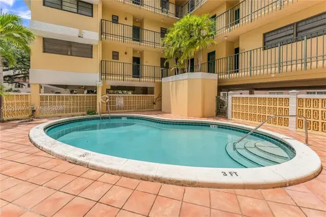525 Coral Way Coral Gables FL 33134